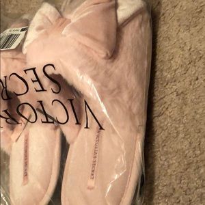 Victoria secret slippers!!
